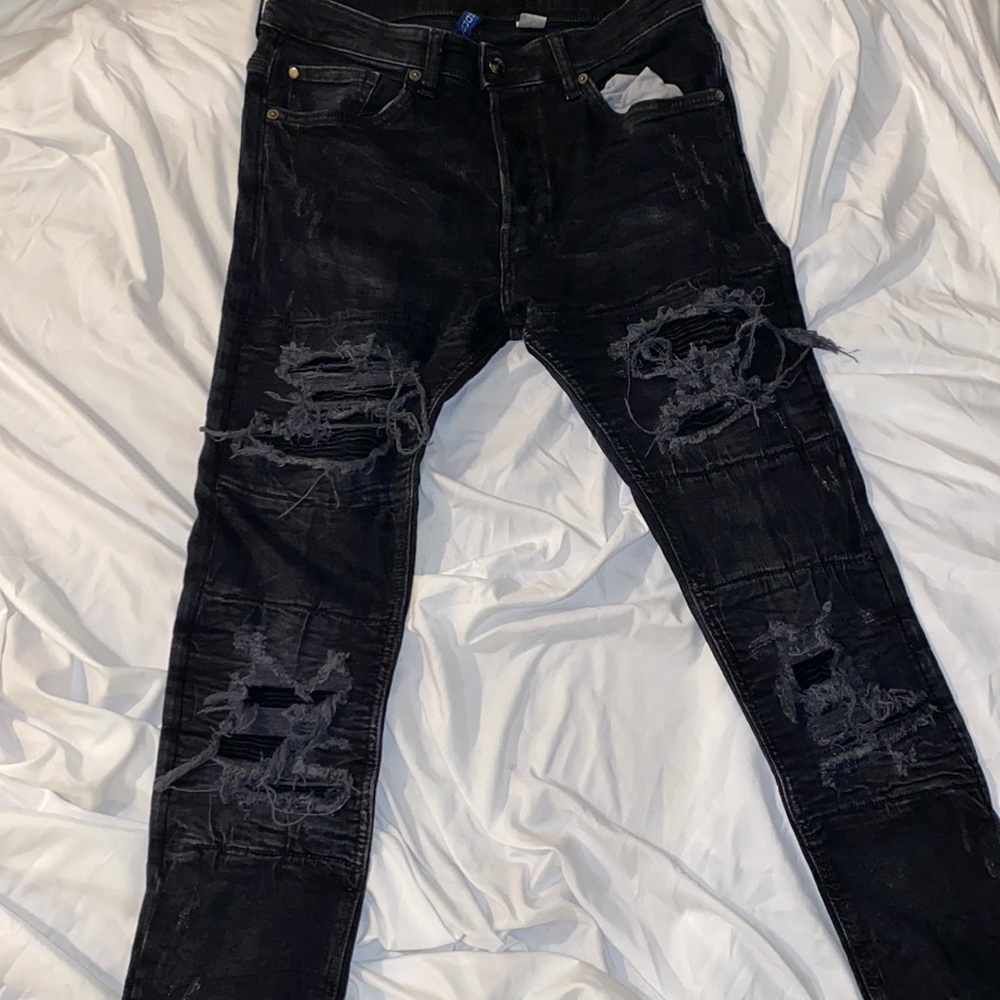 H&M distressed jeans